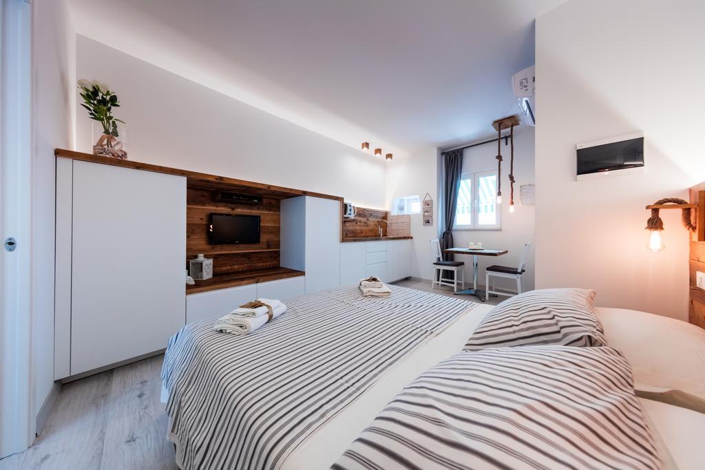 Apartments Sole Komiža Exteriör bild
